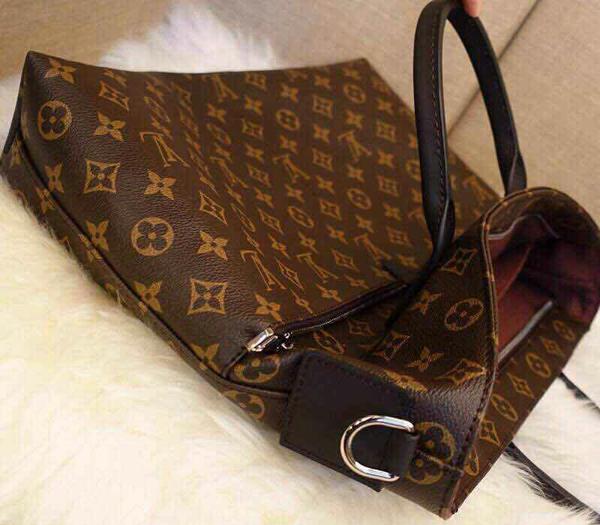 LOUIS VUITTON モノグラム・マカサー-バッグ 7 DW M61288